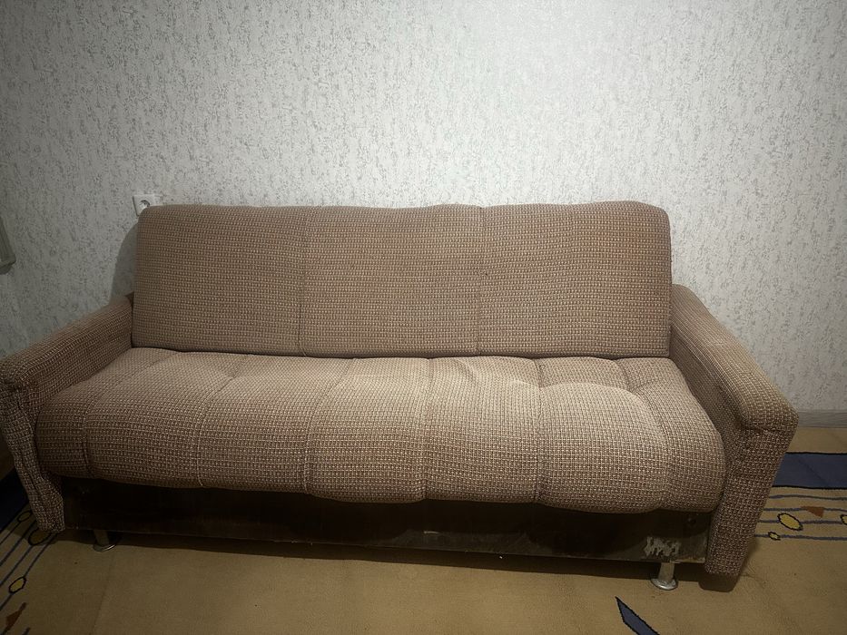 Диван продам срочно