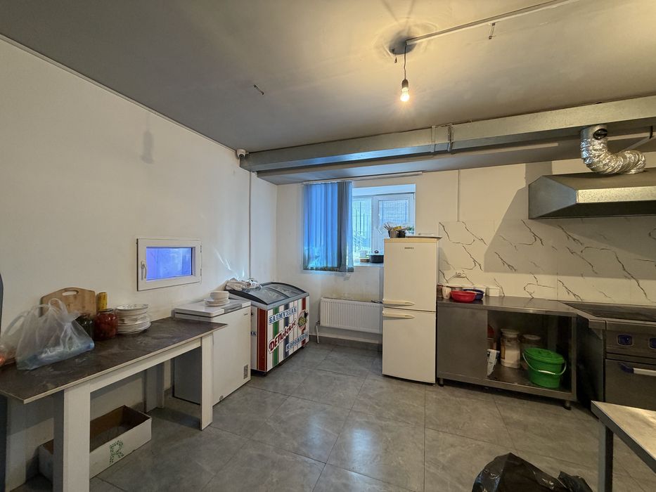 Продается коммерческое помещение 165м2