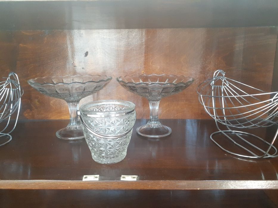 Продаётся вазы за все 140000