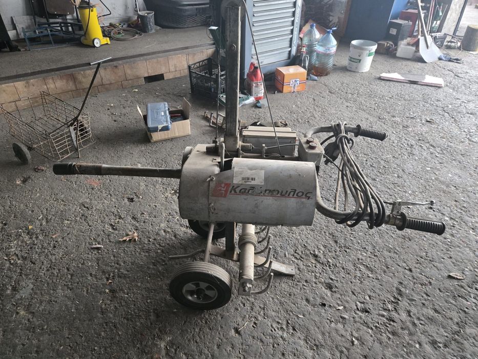 Машина за развиване на гуми