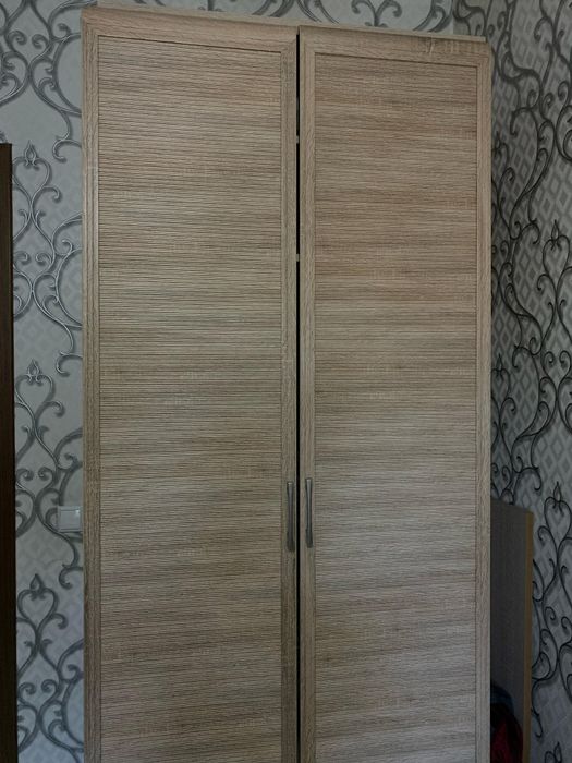 Продается шкаф со столом для компьютера