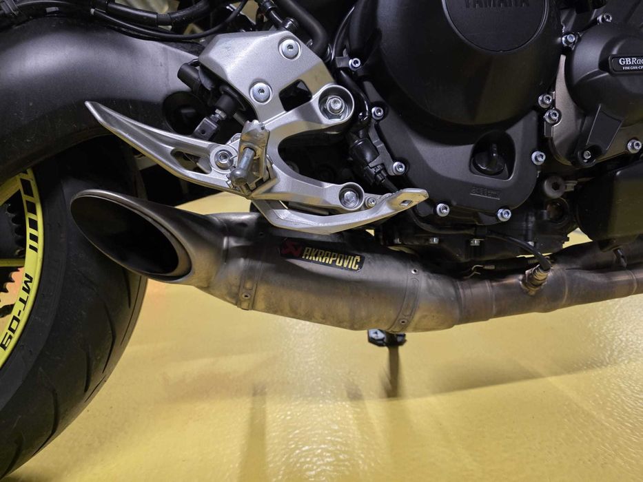 Yamaha MT09 Gen2 Akrapovic Full Titan