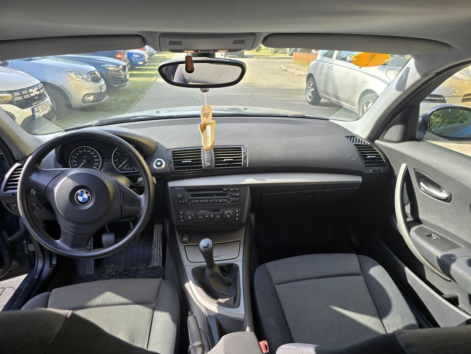 BMW Seria 1 2005 — imagine 2