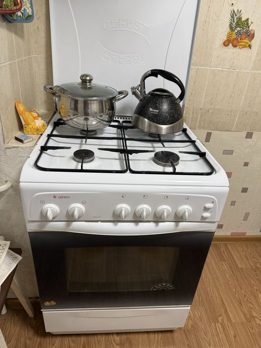 Газовая плита гефест в отличном состоянии