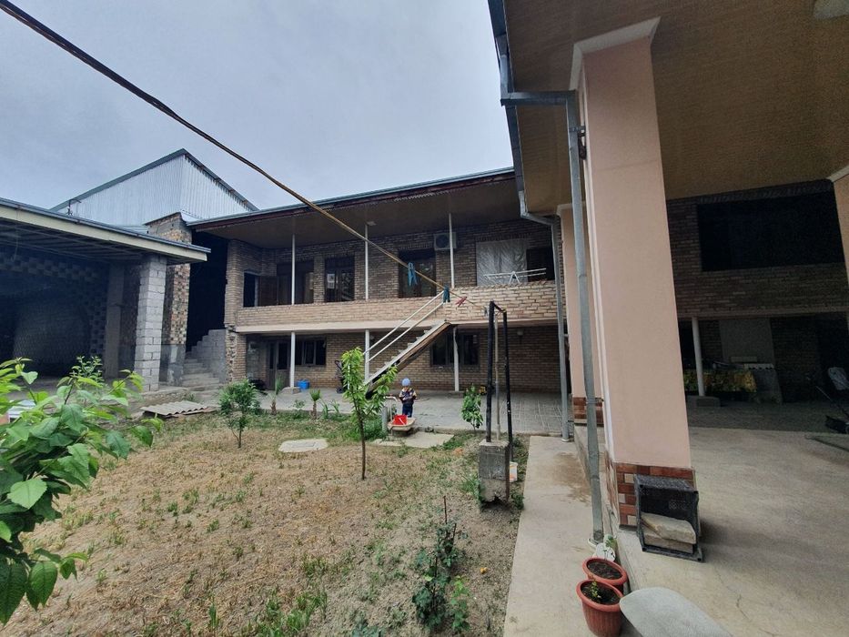 Срочни 4,5 сотикли ховли сотилади 5 хонали