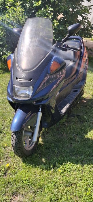 Se vinde yamaha majesty 250