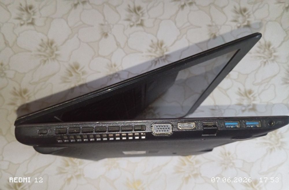 Продам ноутбук ASUS X550ZE