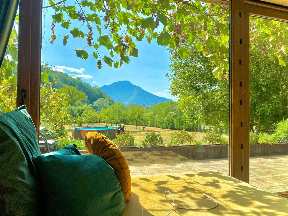 Продава се Къща в Тетевен - 220 кв.м за 1728 €/кв.м - Снимка #2