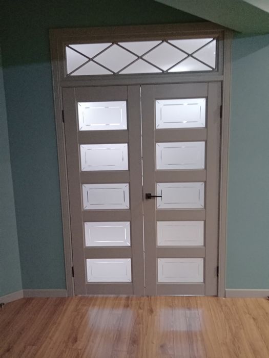 Установка межкомнатных дверей. Качественно.     САНТЕХНИЧЕСКИЕ  РАБОТЫ