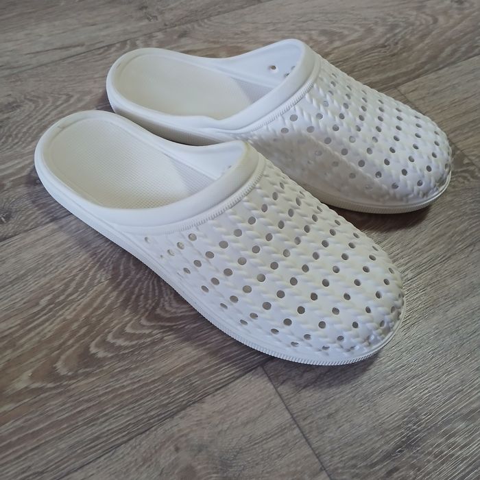 Продам медицинскую обувь