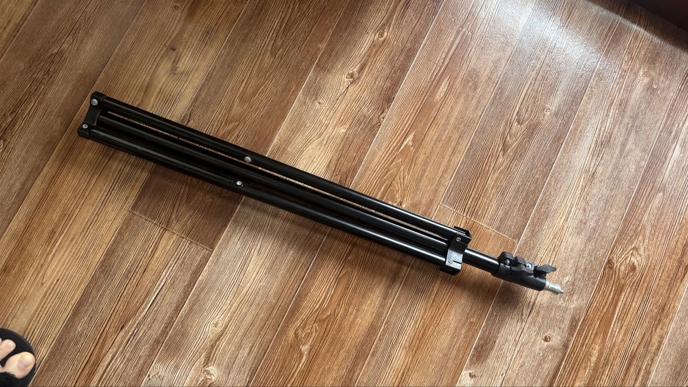 Штатив от кольцевой лампы