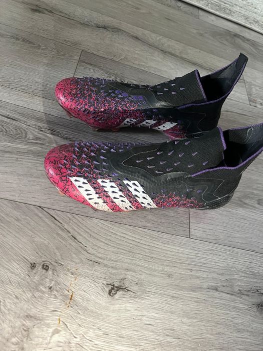 Бутсы Adidas predator.