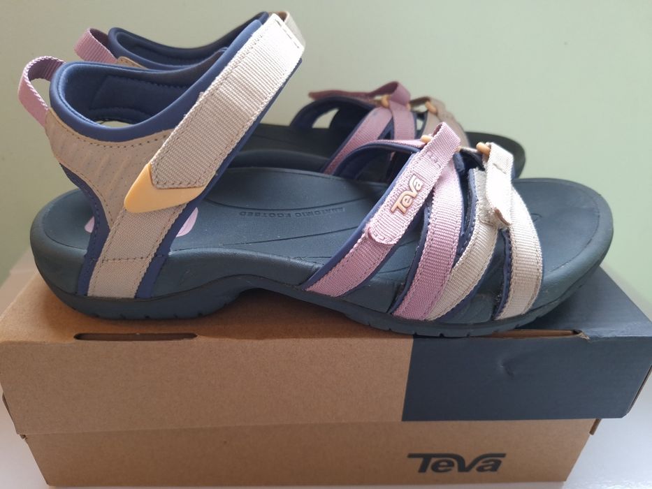 Дамски обувки и сандали Pikolinos,Clarks,Ara,Teva