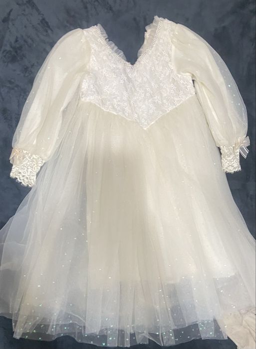 Платье для девочки 6-9лет