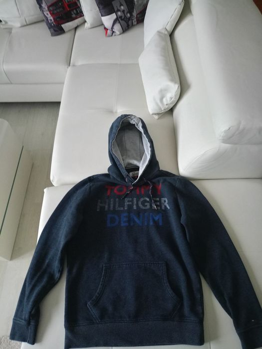Vând hanorac Tommy Hilfiger, produs de calitate superioara mărimea S.