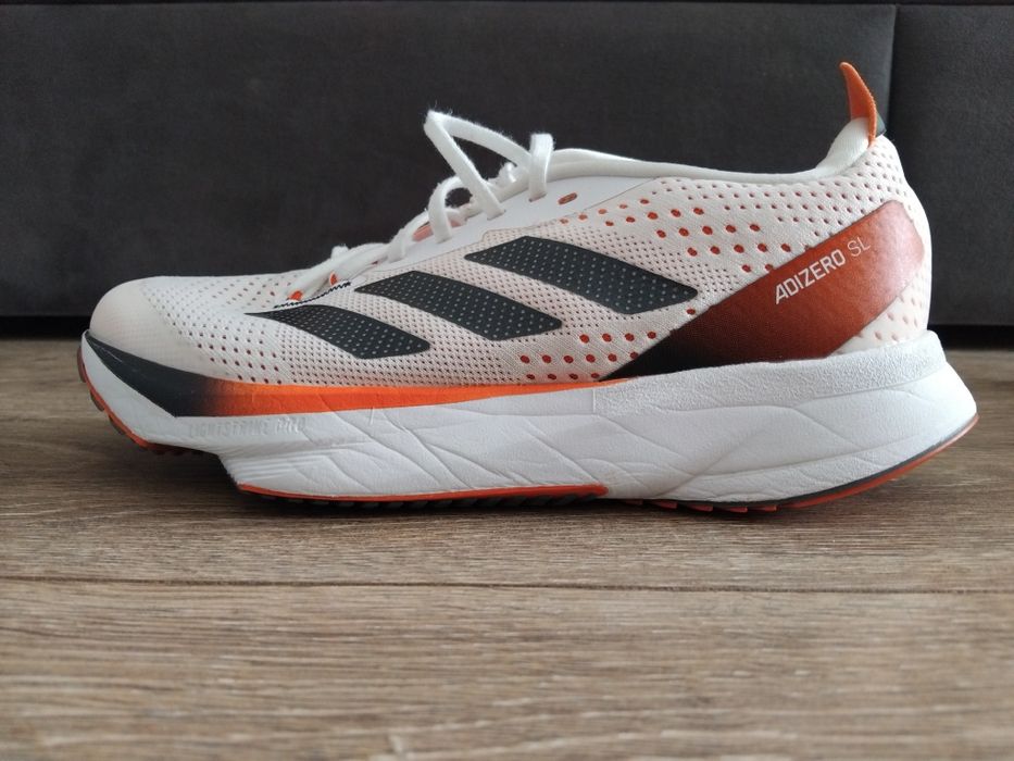 Adidas Adizero SL.