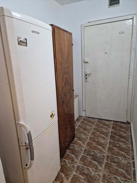 Inchiriez garsoniera in Deta mobilata si utilata pret 1000 ron Telefon 0726150589 dupa ora 14
