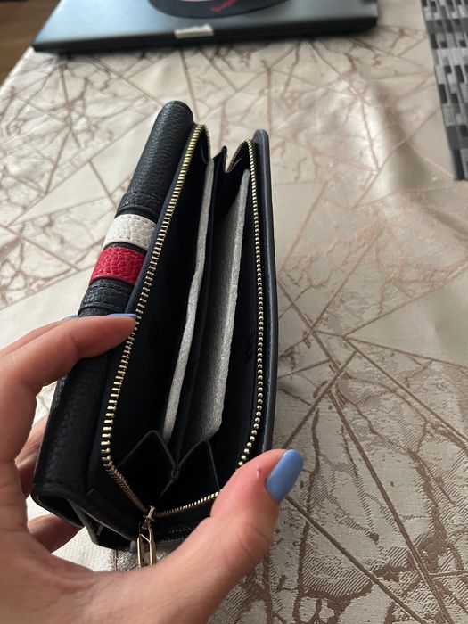 Оригинално кожено портмоне TOMMY HILFIGER