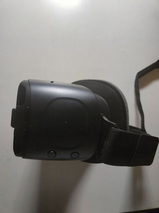 Samsung Gear VR with controler