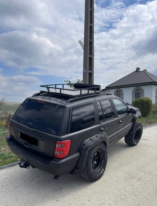Jeep Grand Cherokee WJ Overland / Off-Road - aspect agresiv, pregătit de aventură
