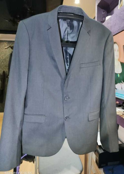 Пиджаки новые 50-52р.