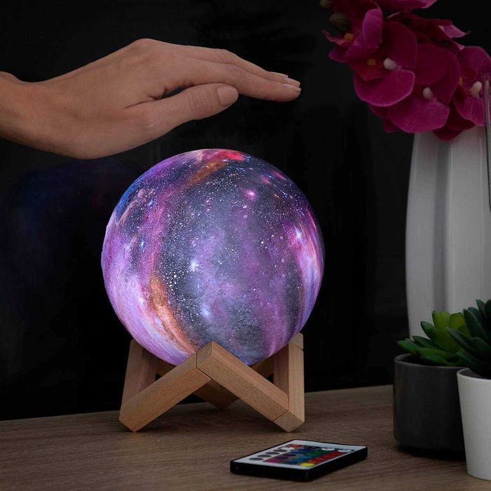 Lampa luna 3D reincarcabila USB 16 culori control tactil + telecomanda