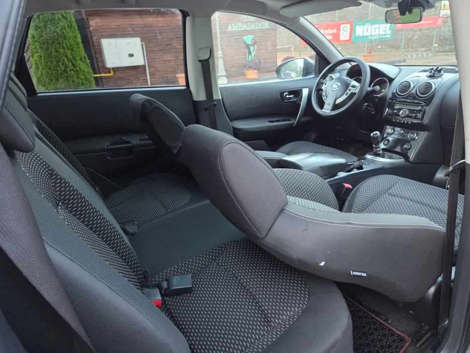 Nissan Qashqai   2.0  Diesel/An 2010/ 7 Locuri