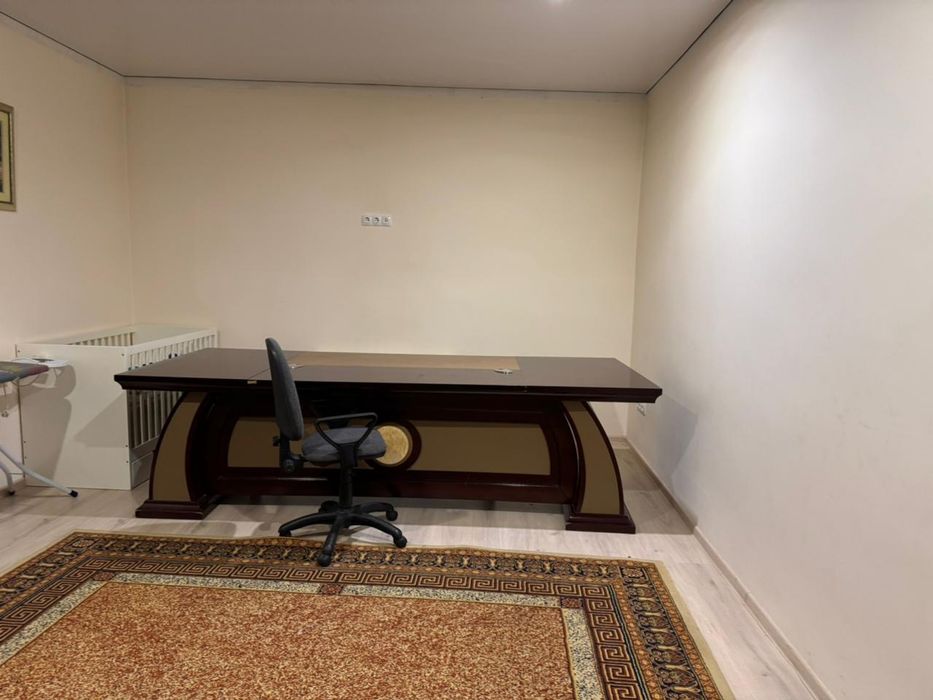 Продам офисную мебель