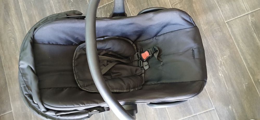 Авто кресло для малышей