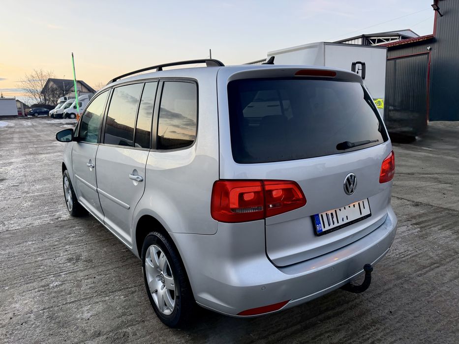 VW Touran Facelift / 1.6 TDI 105Cp / Automat / 2012