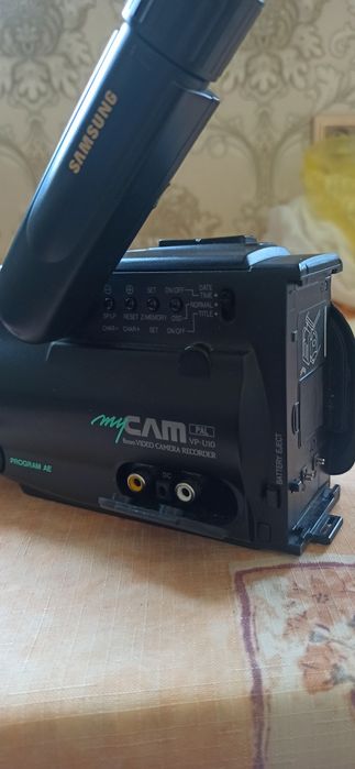 Видеокамера Samsung