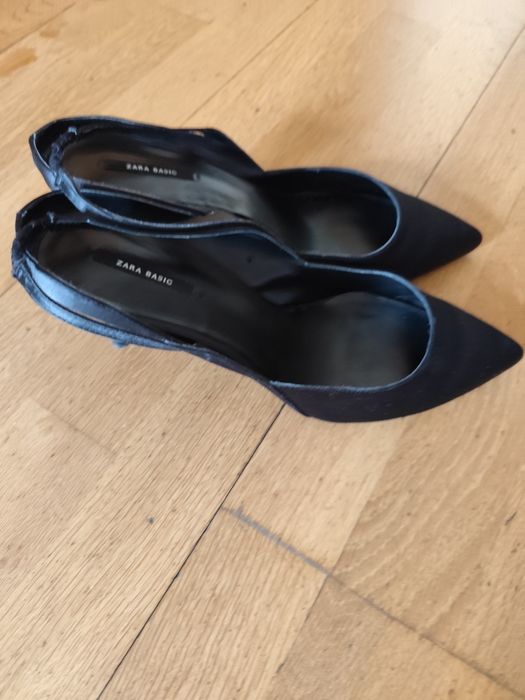 Сатенени сандали Zara