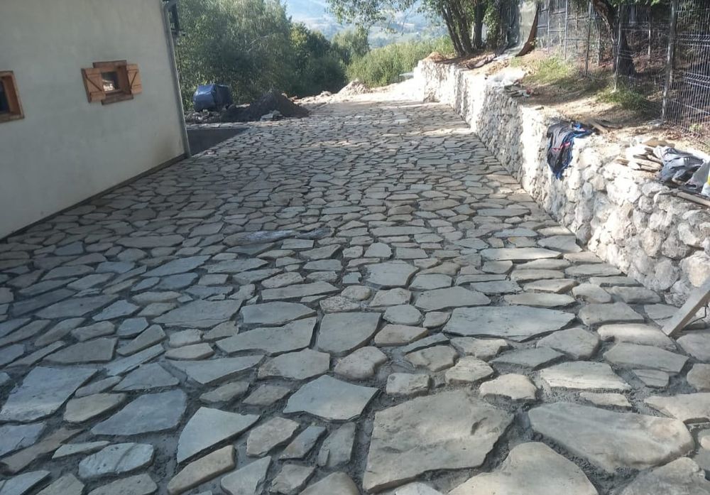 Amenajări exterioare/grădini