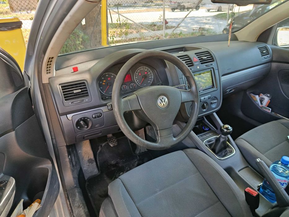 Голф 5, fsi 1.6, 2006, развалена скоростна кутия