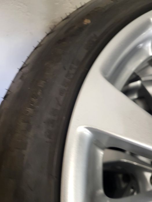 4 бр летни 235/45/19 Goodyear runflatt