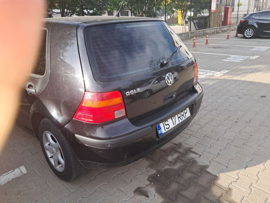 Vând autoturism vw. Golf 4