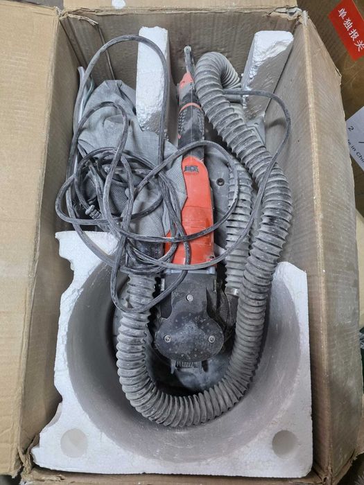 Șlefuitor de ipsos 1200 W 225 mm - Disc triunghiular DEFECT