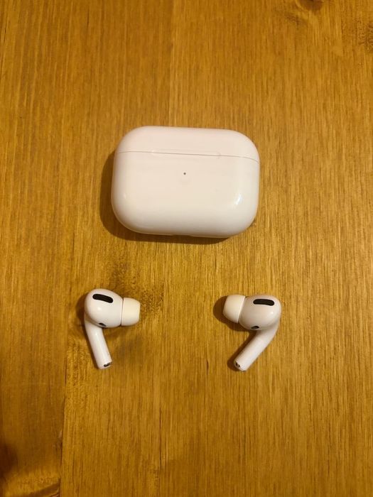 Apple AirPods Pro Gen 1