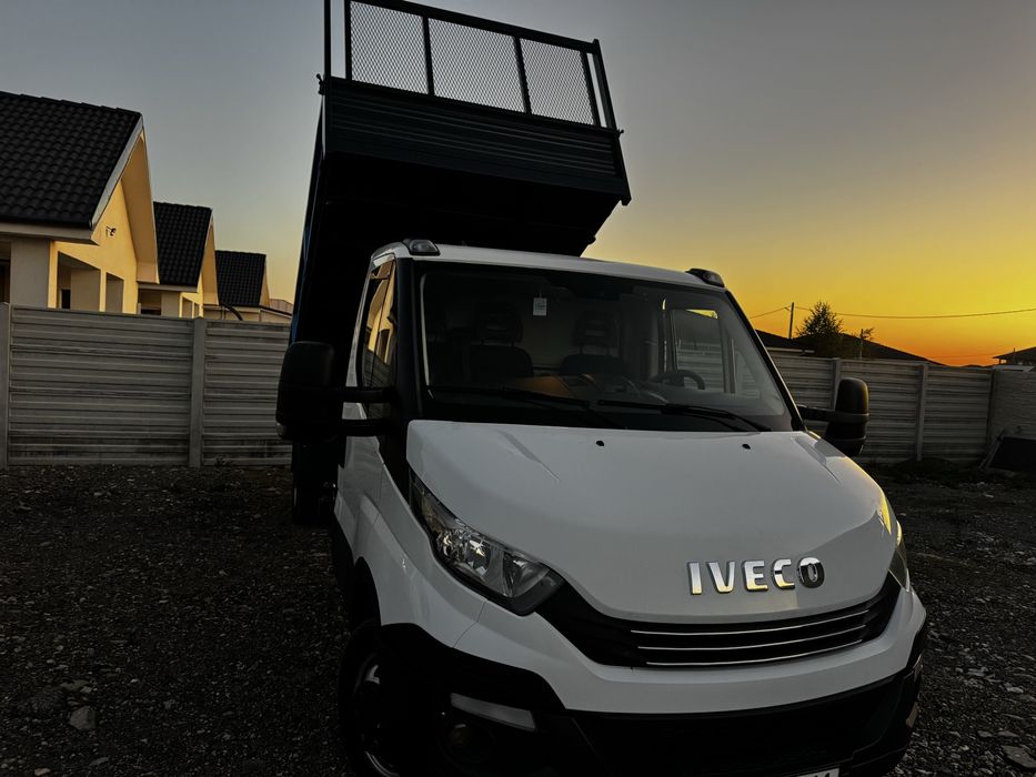 Iveco basculabil pe 3 parti