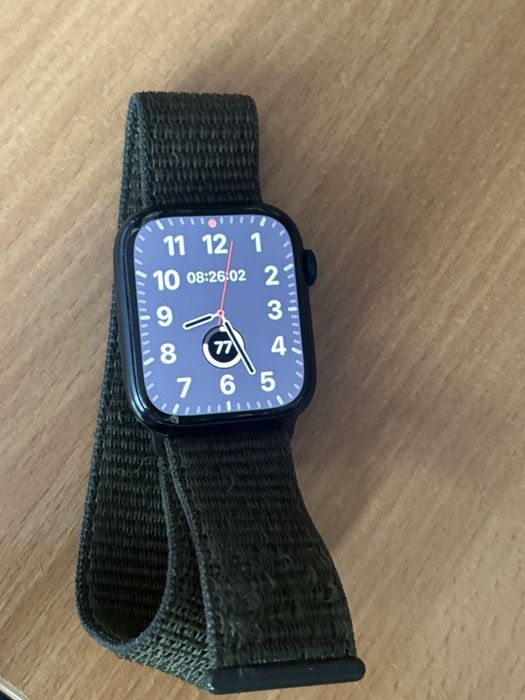 Apple    watch    7