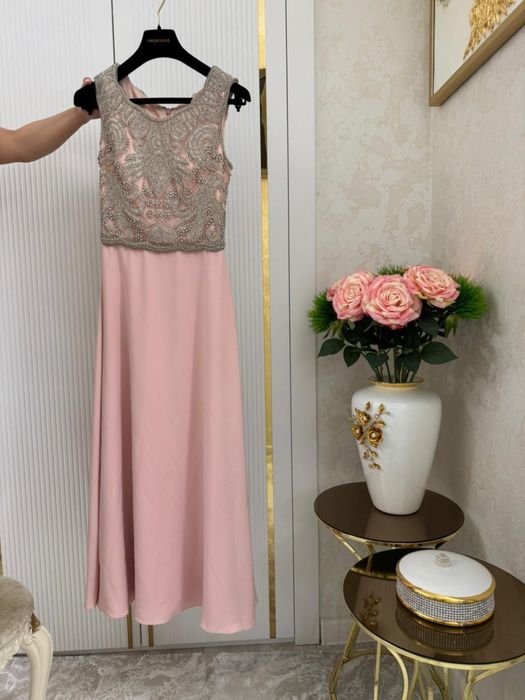 Вечерние платья