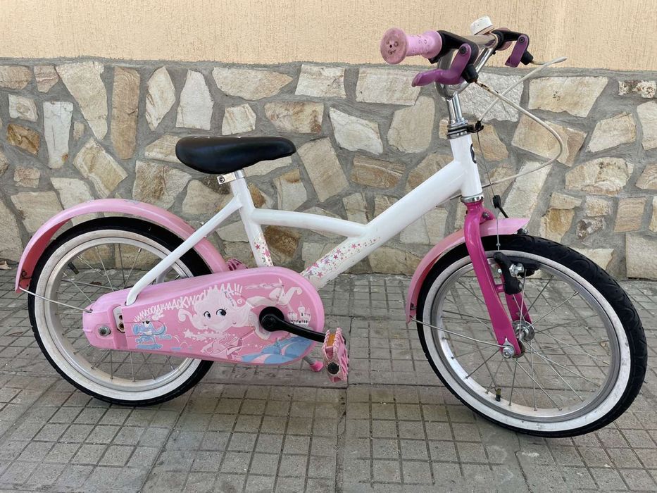 Детски велосипед 16 цола с предна и задна спирачка.