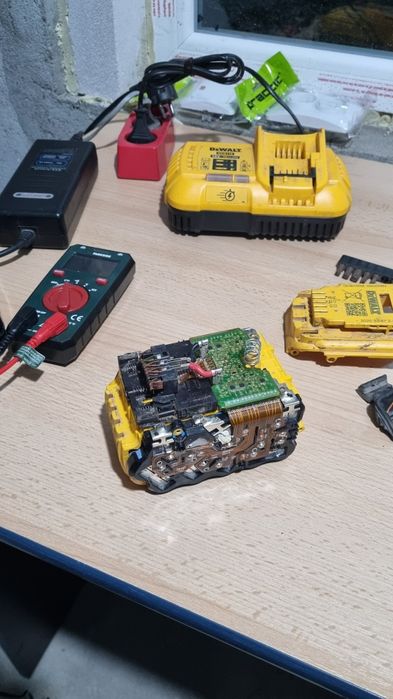Reparații acumulator, baterii Litiu Ion , TROTINETA, BICICLETA