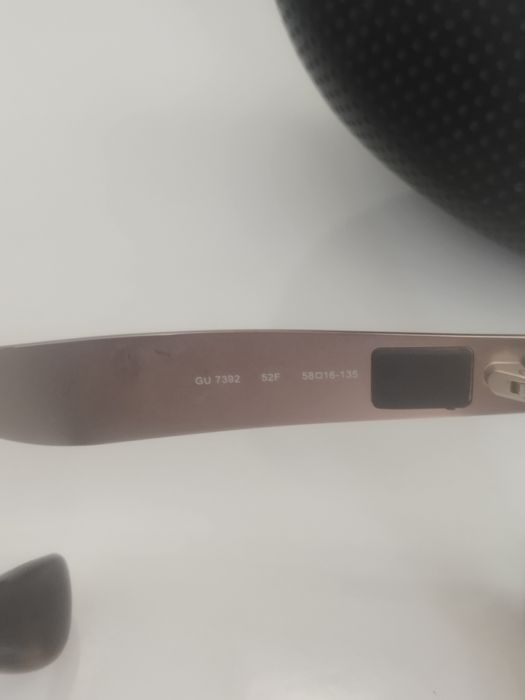 Слънчеви очила Guess