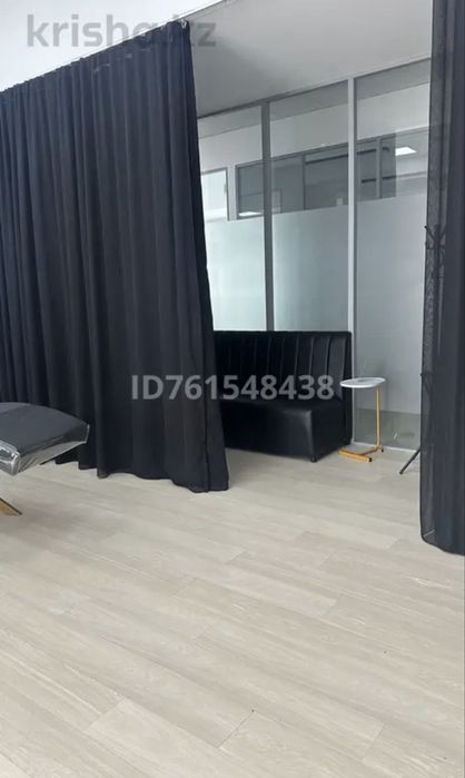 Сдам кушетку мастеру