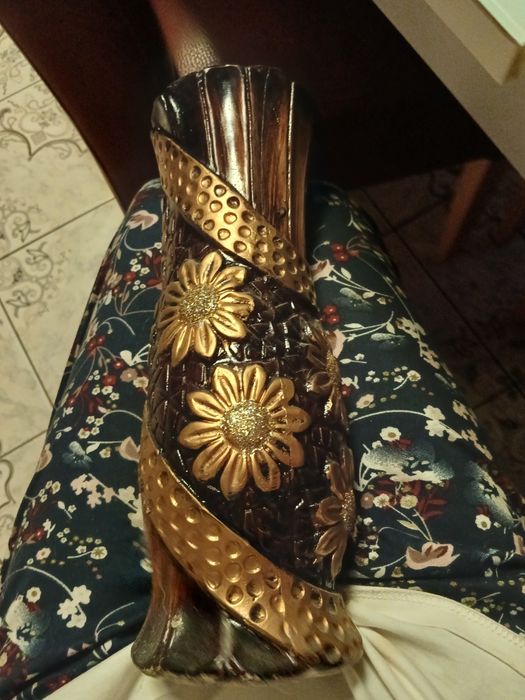 Vaza de cristal cu cristale