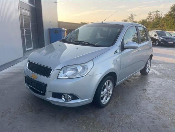Vând Chevrolet Aveo