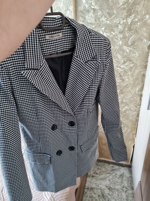 Ново дамско сако