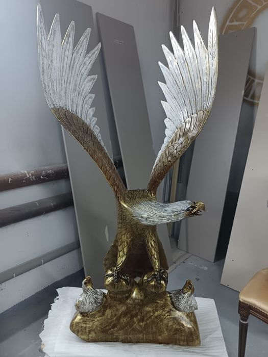 Орел для интерьера