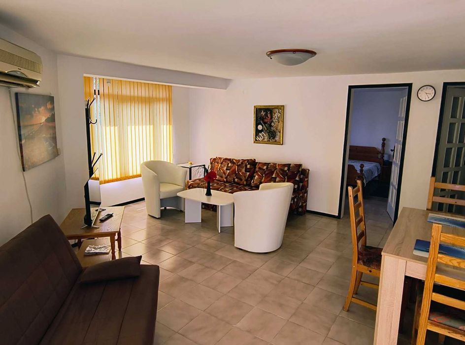 Дава се под наем Къща в Варна, м-т Траката - 550 кв.м за 3366 € - Снимка #6